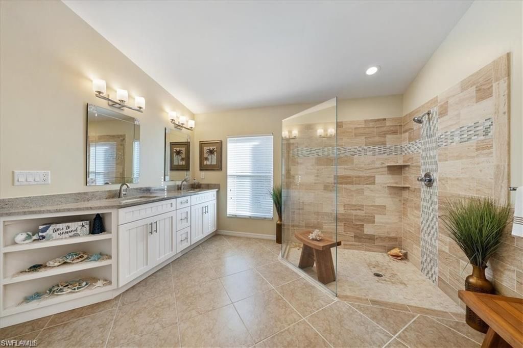 8432 Indian Wells Way, Naples, FL 34113 Photo