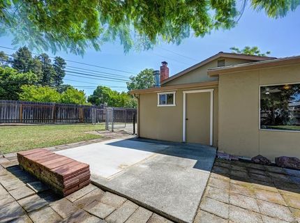 1907 Belcot Rd, Sacramento, CA 95825 Photo