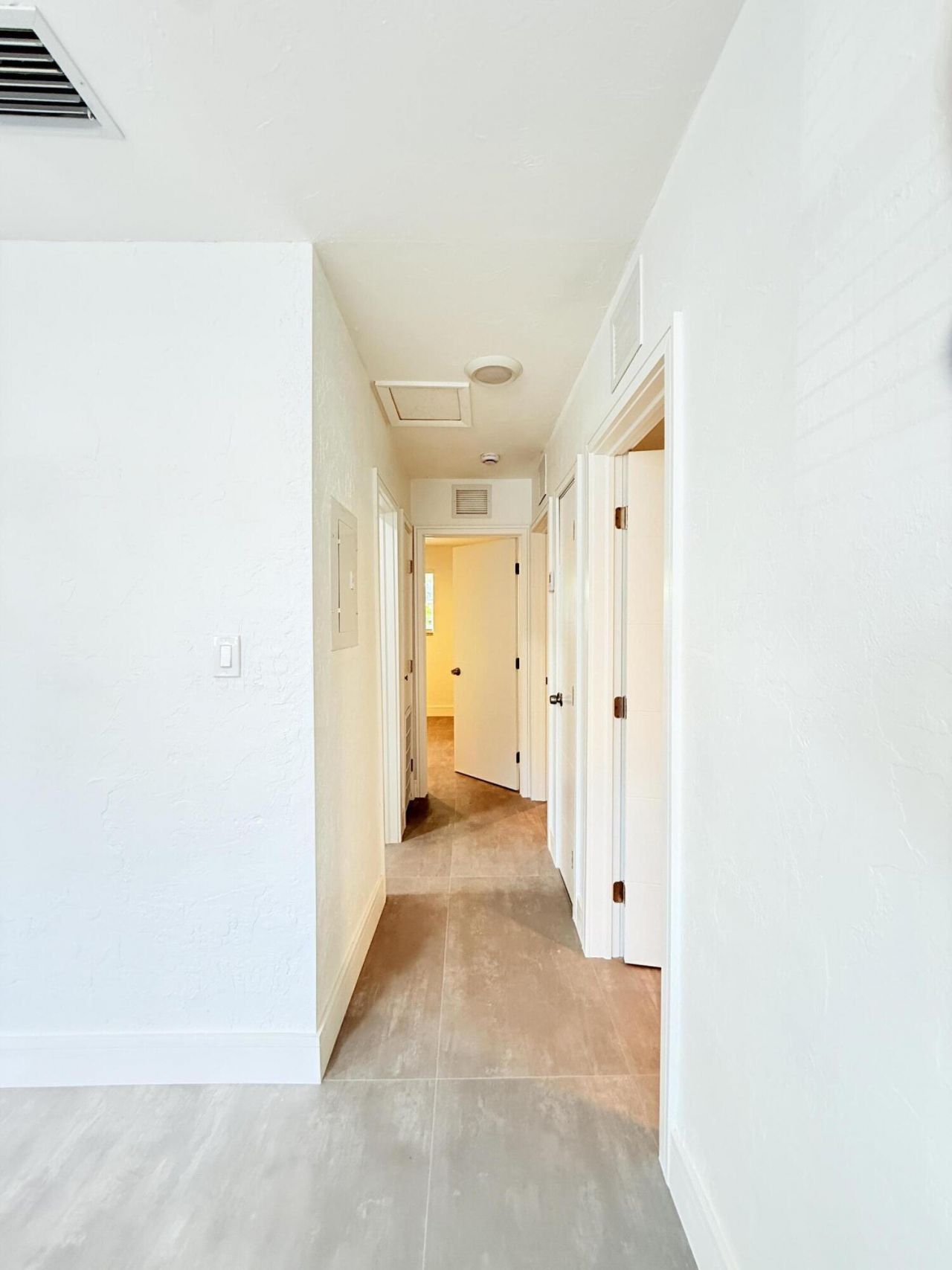 2611 NW 21st Street, Fort Lauderdale, FL 33311 Photo