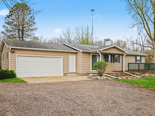 5371 Wolf Highway, Eaton Rapids, MI 48827