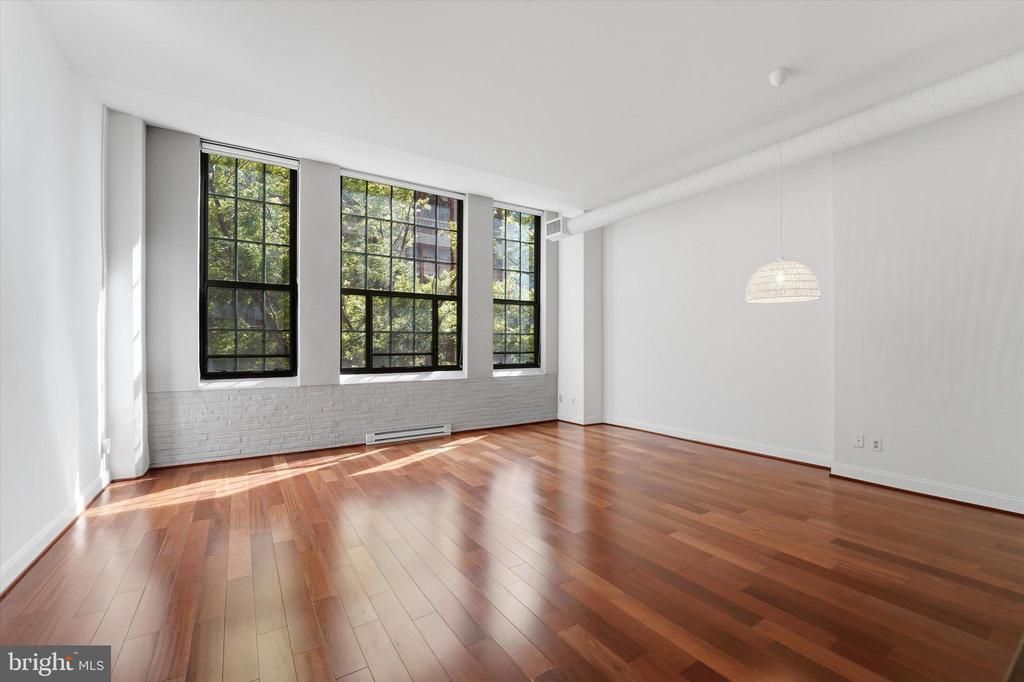 2429 41 Locust Street, Unit 211, Philadelphia, PA 19103 Main Photo