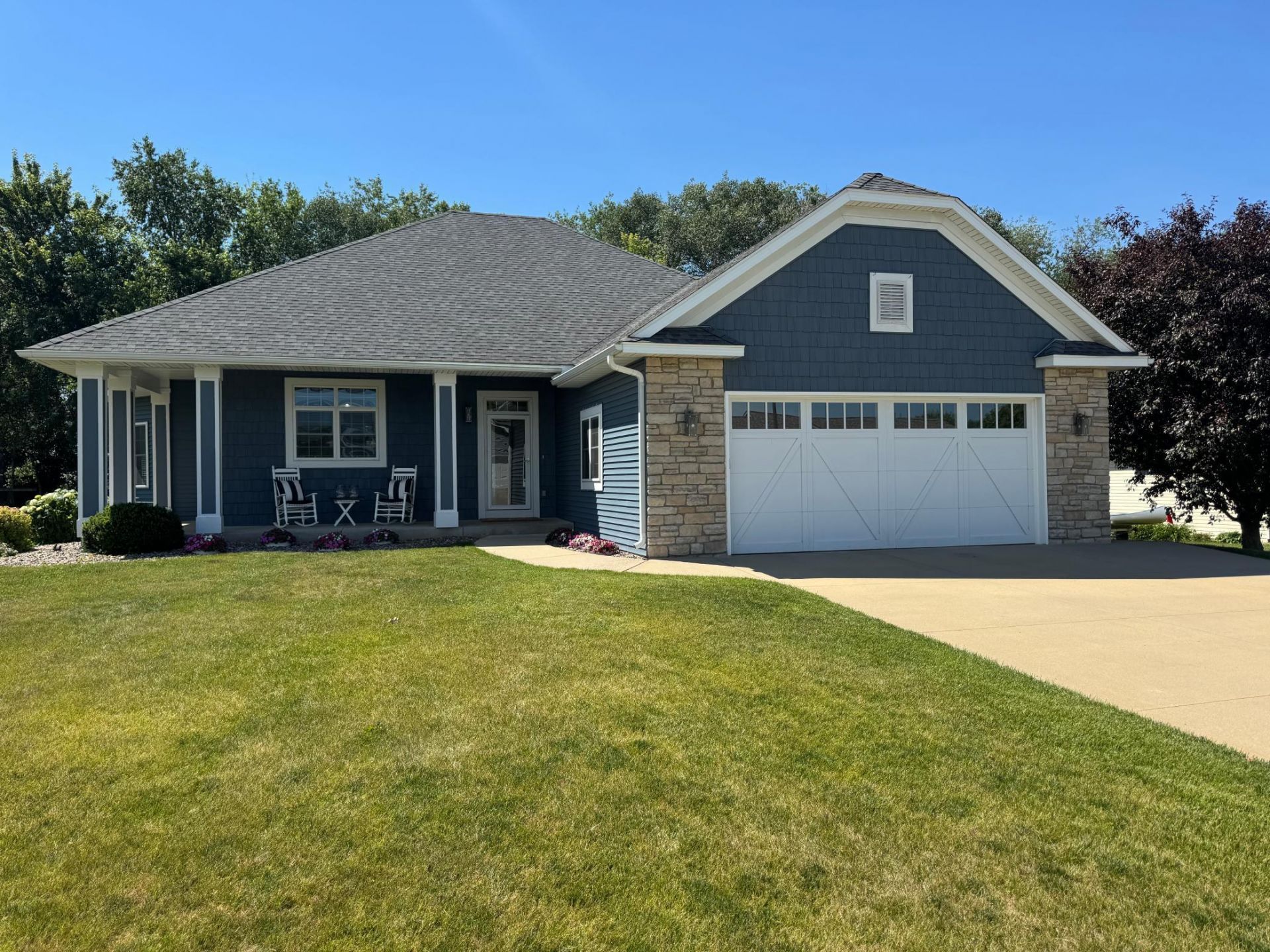 645 Lancaster Boulevard, Zumbrota, MN 55992