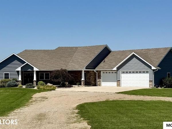 4848 Nightingale Avenue, Northwood, IA 50459
