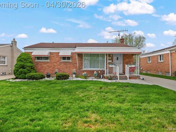 7961 Lincoln Street, Taylor, MI 48180
