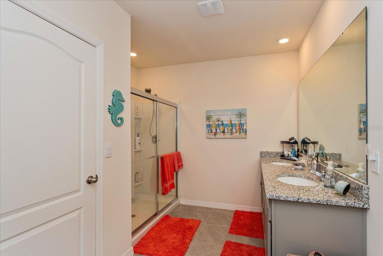 6358 Sanders Grove Circle, Okahumpka, FL 34762 Photo