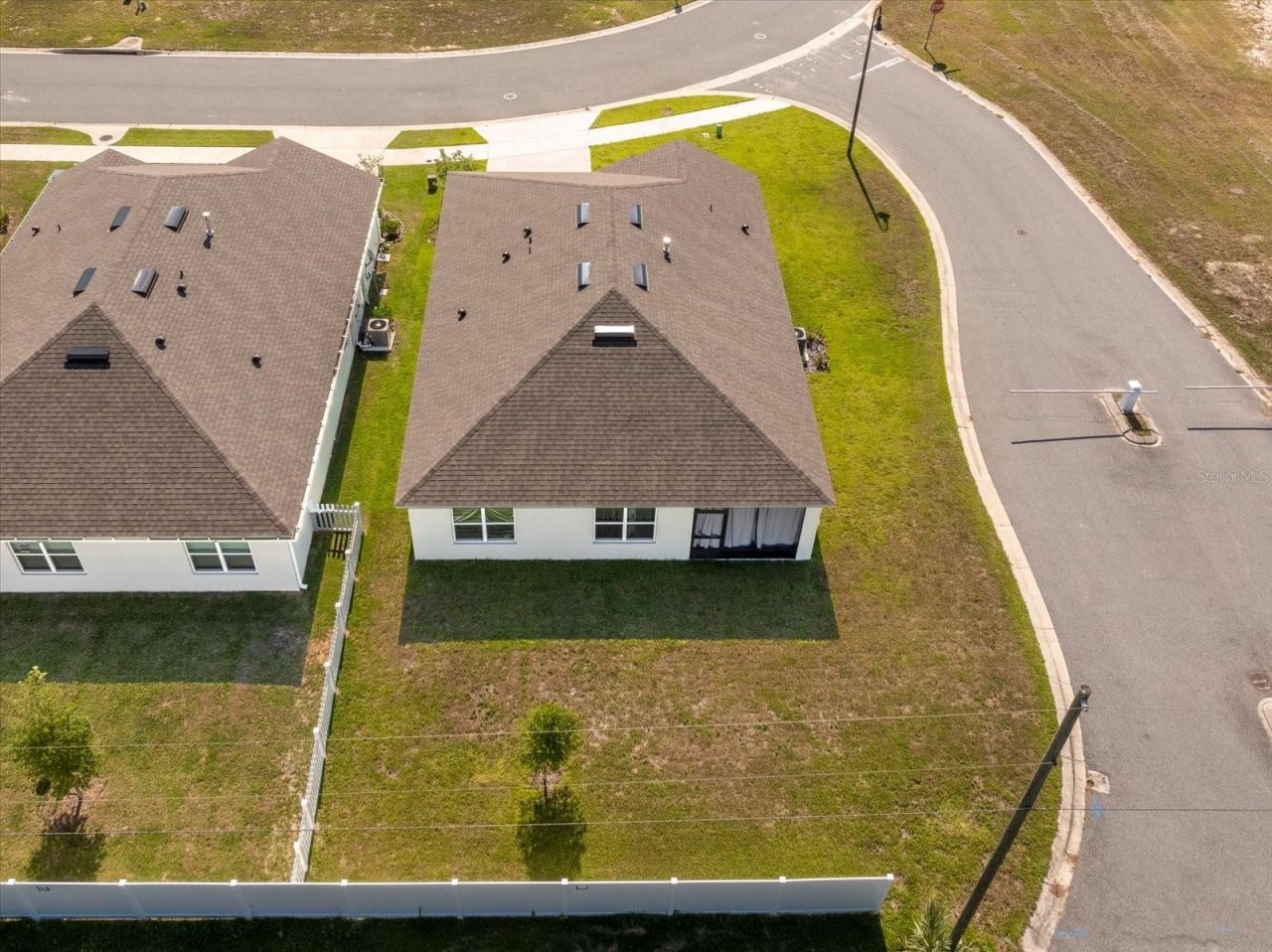 6358 Sanders Grove Circle, Okahumpka, FL 34762 Photo