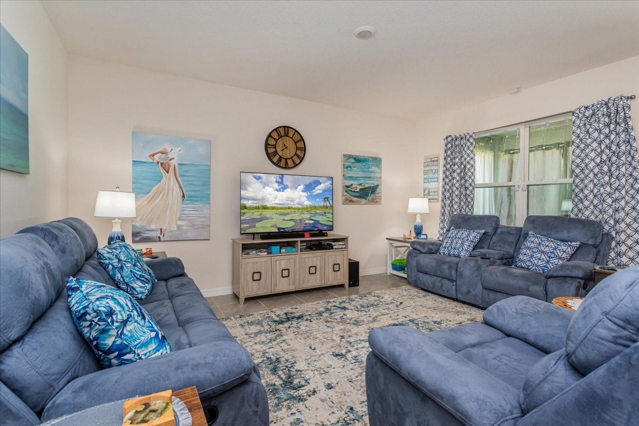 6358 Sanders Grove Circle, Okahumpka, FL 34762 Photo