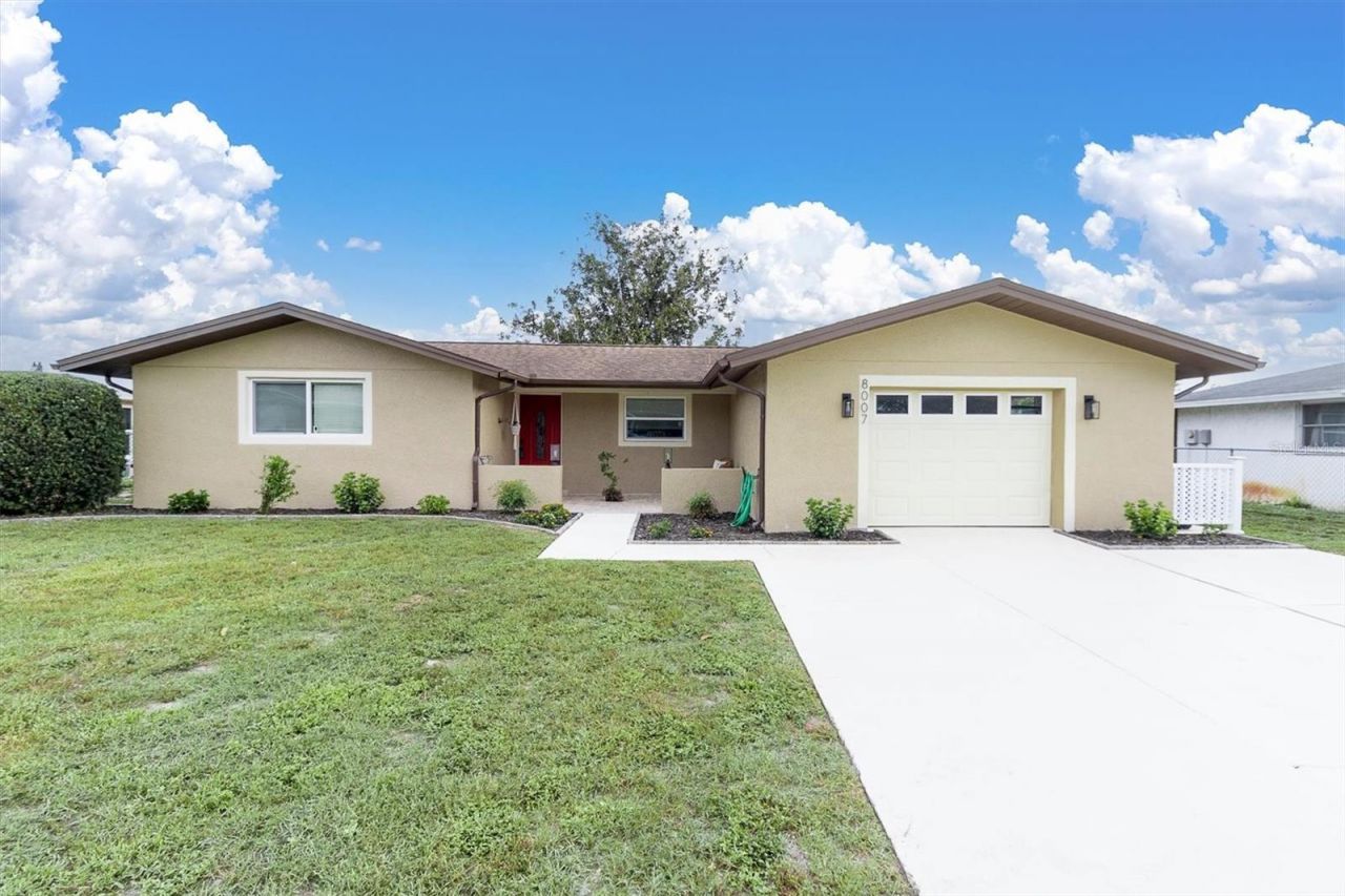 8007 Mimosa Drive, Port Richey, FL 34668 Main Photo