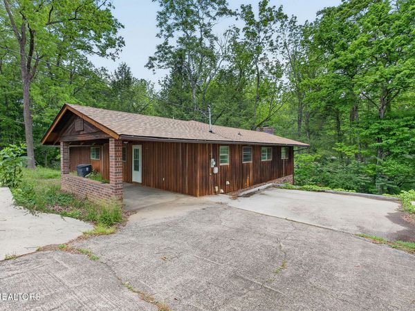 414 Guille St, Athens, TN 37303