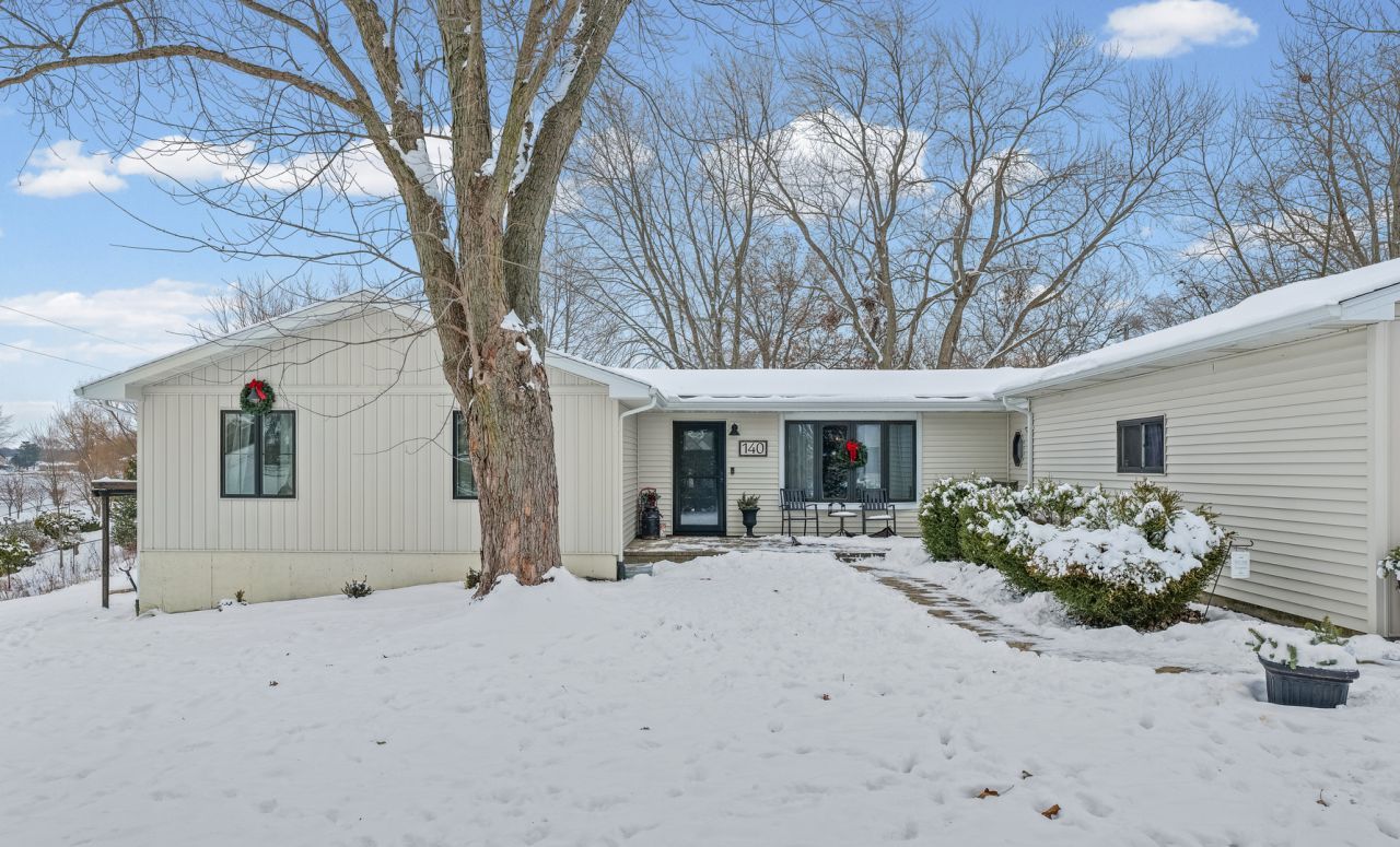 140 Choctaw Trail , Loda, IL 60948 Main Photo