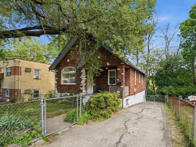 718 Trenton Avenue, Cincinnati, OH 45205 Photo 3