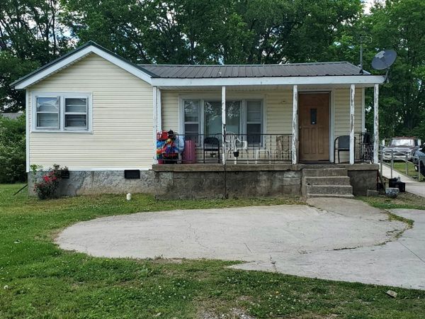 504 Demoss St , Gallatin, TN 37066