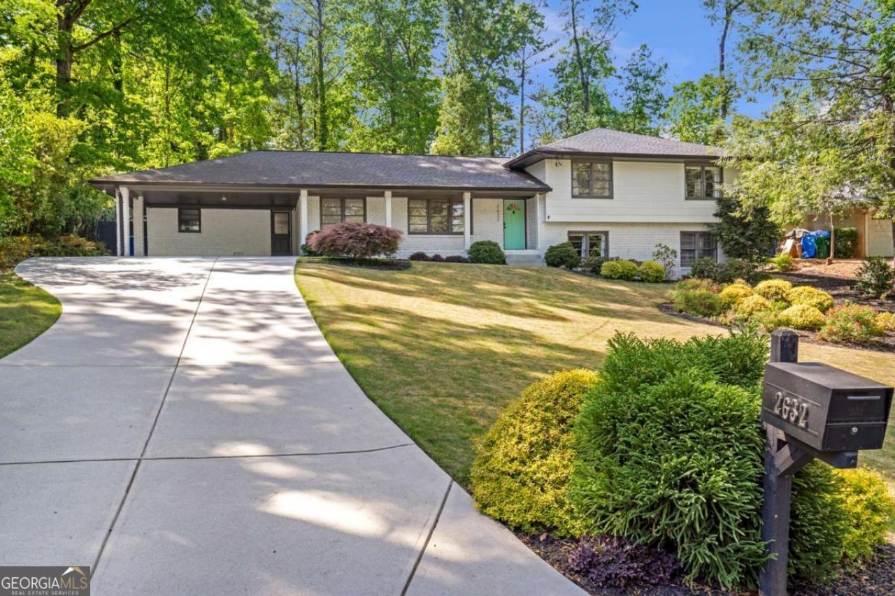 2632 Hawthorne Place Ne, Atlanta, GA 30345 Main Photo