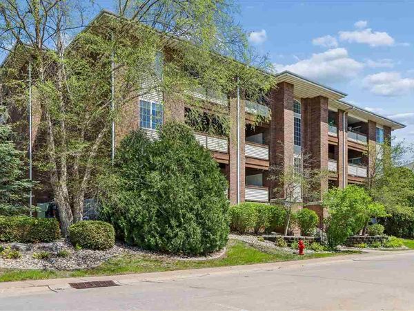 2592 Cascade Lane, Iowa City, IA 52246