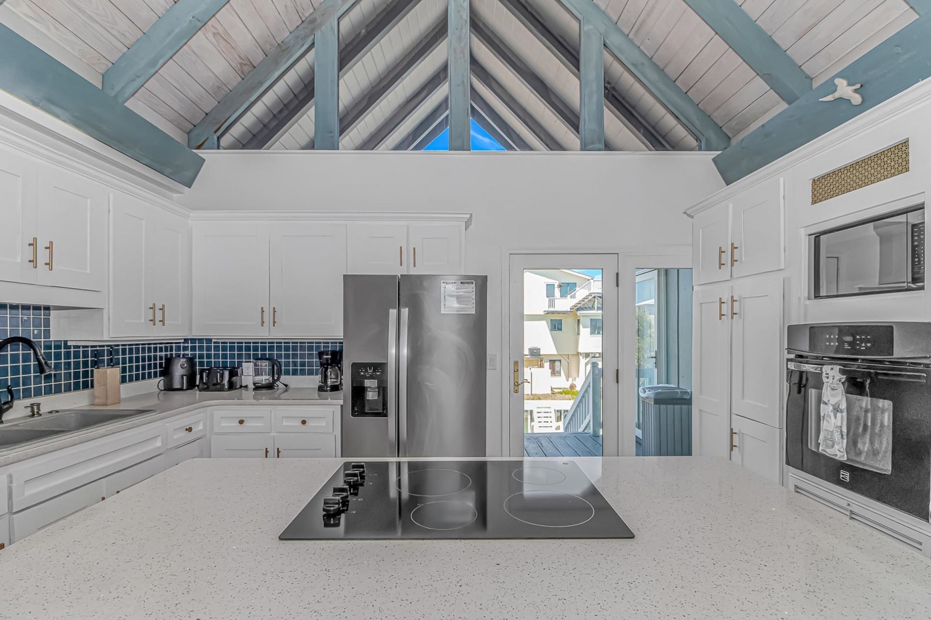 4801 Lake Dr.  Photo 14