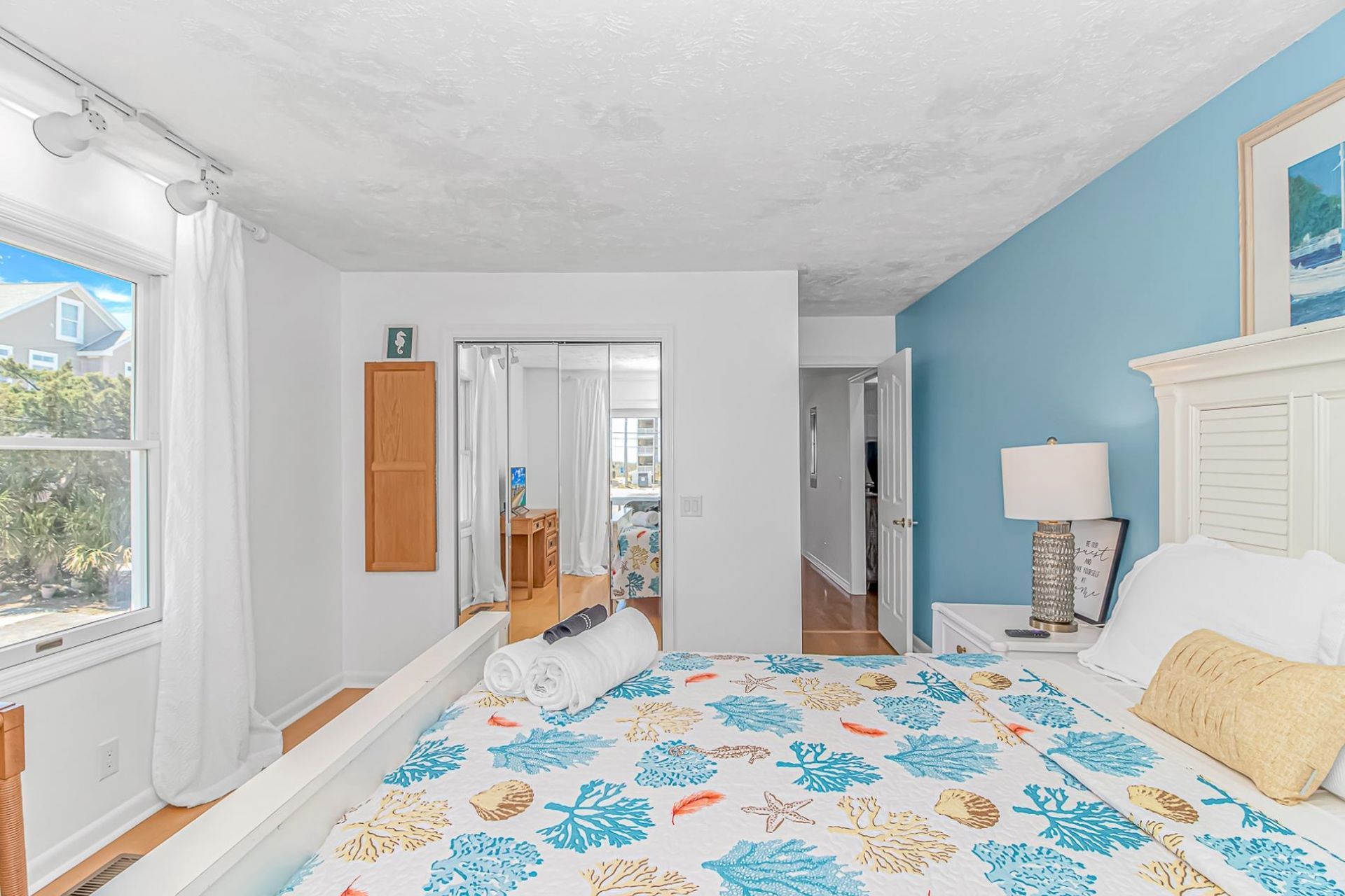4801 Lake Dr.  Photo 16