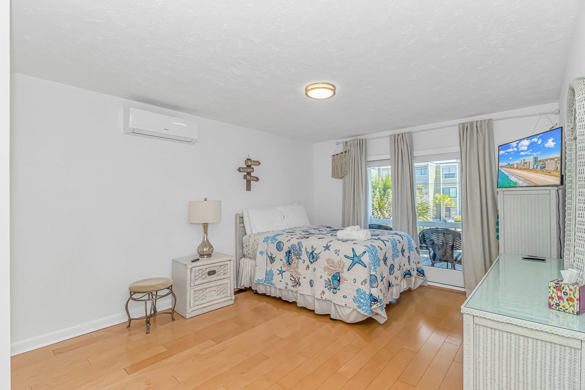 4801 Lake Dr.  Photo 22