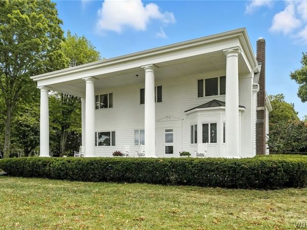 4261 Lake Shore Road , Hamburg, NY 14075