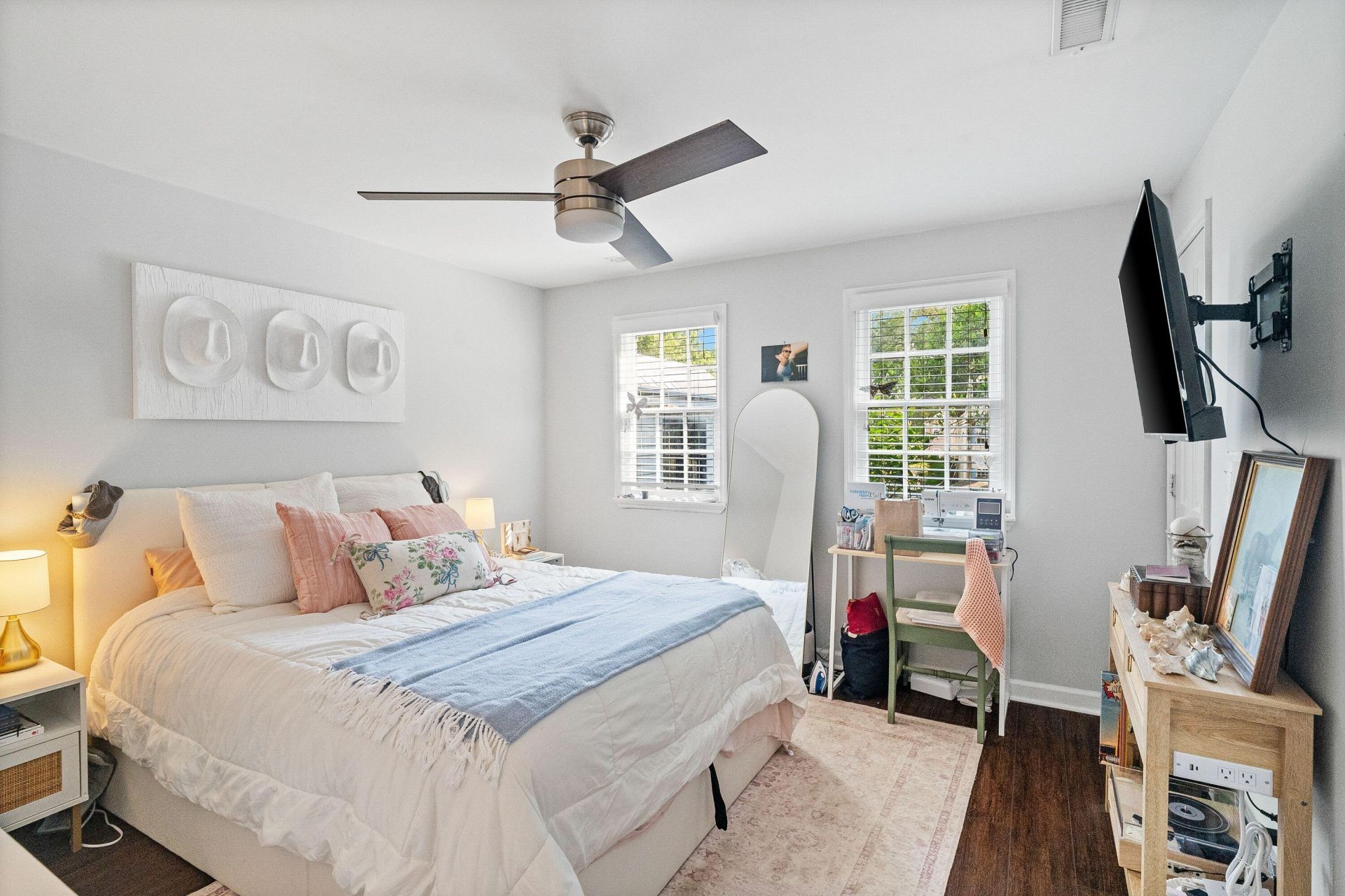 10 Porters Court Photo 24