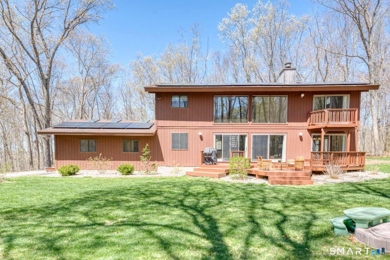 129 Sawmill Brook, Mansfield, CT 06250 Main Photo