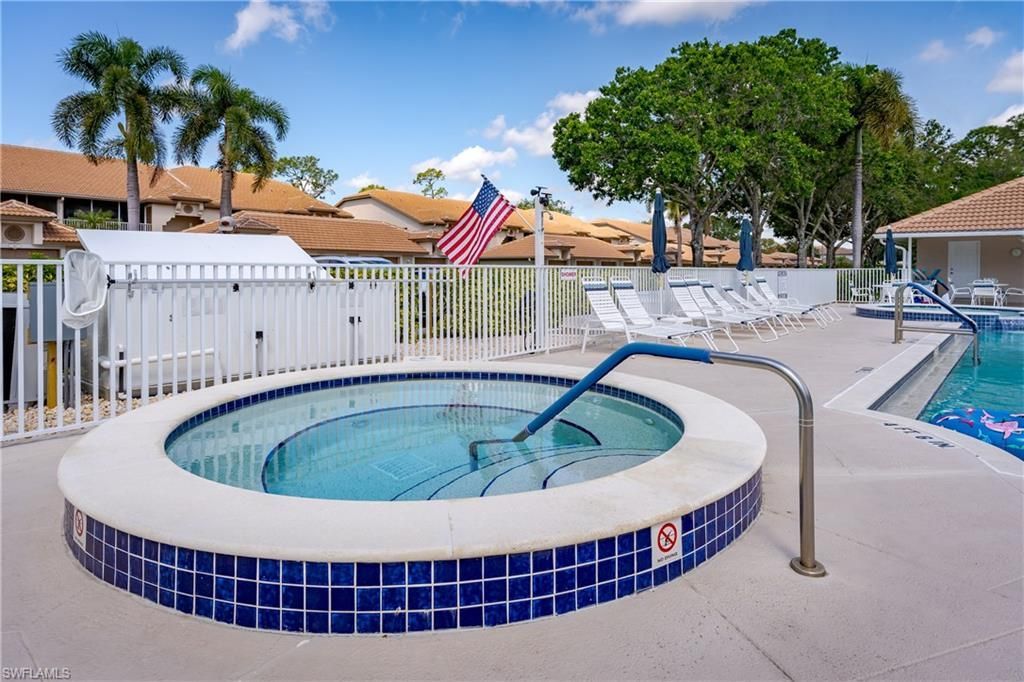 8065 Tiger Cv , Unit 1611, Naples, FL 34113 Photo