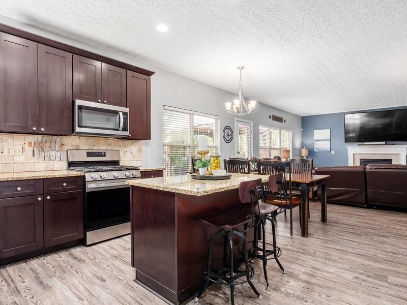 7899 Priestley Drive, Reynoldsburg, OH 43068 Photo 10