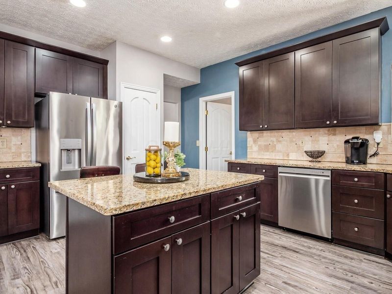 7899 Priestley Drive, Reynoldsburg, OH 43068 Photo 12