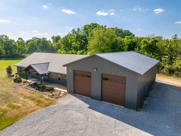 1095 TN-88 HWY E, Bells, TN 38006