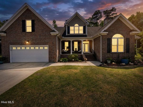 135 Staffordshire Drive , New Bern, NC 28562