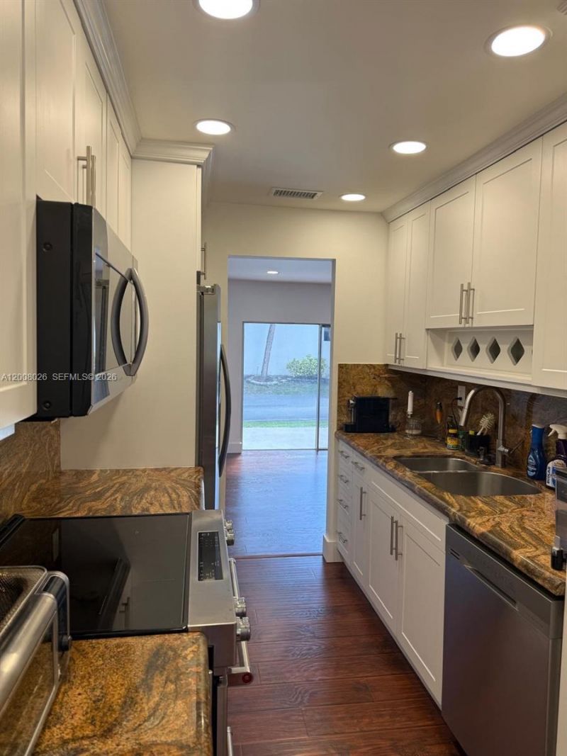 8208 NW 9th Ct , Unit 1, Plantation, FL 33324 Photo
