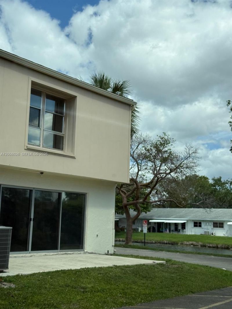 8208 NW 9th Ct , Unit 1, Plantation, FL 33324 Photo