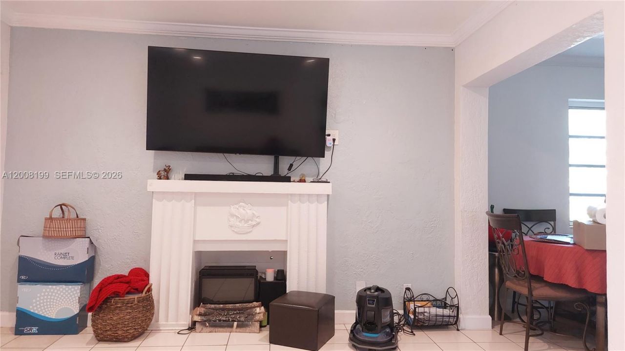 3087 SW 5th St , Miami, FL 33135 Photo