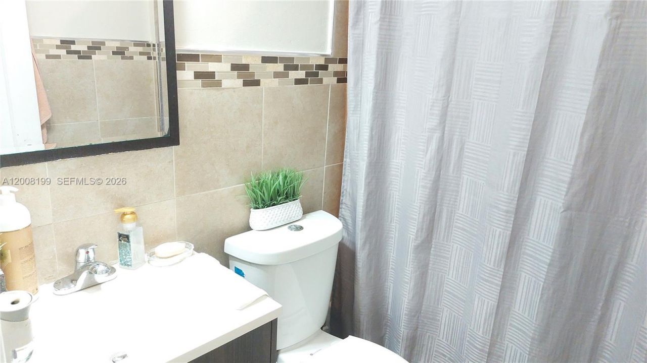 3087 SW 5th St , Miami, FL 33135 Photo