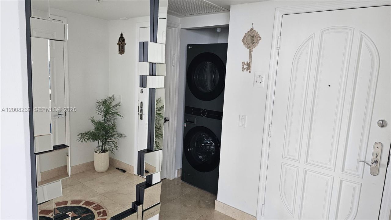3370 Hidden Bay Dr, Unit 2415, Aventura, FL 33180 Photo