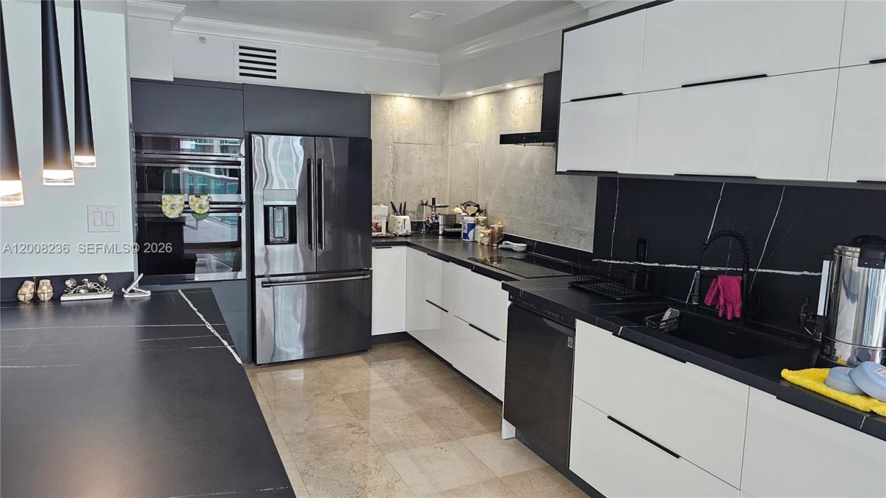 3370 Hidden Bay Dr, Unit 2415, Aventura, FL 33180 Photo