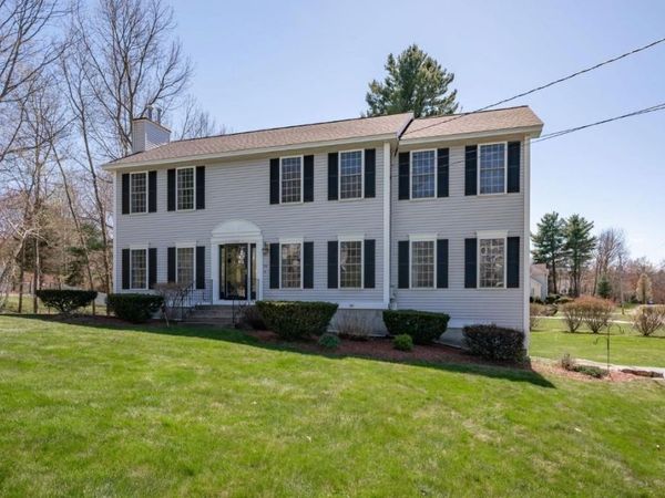 59 Rosegate Farm Drive, Manchester, NH 03109
