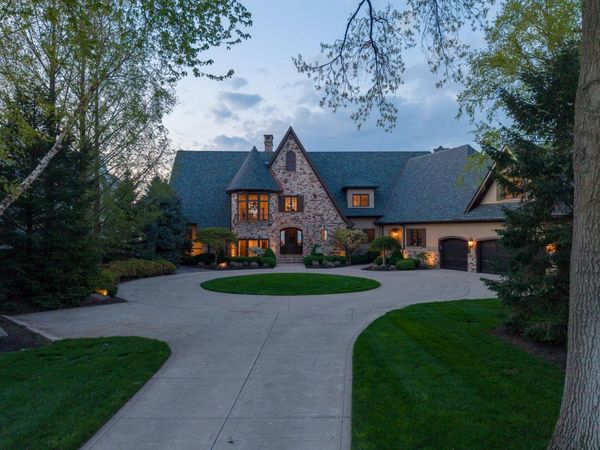 13717 W Lake, Vermilion, OH 44089