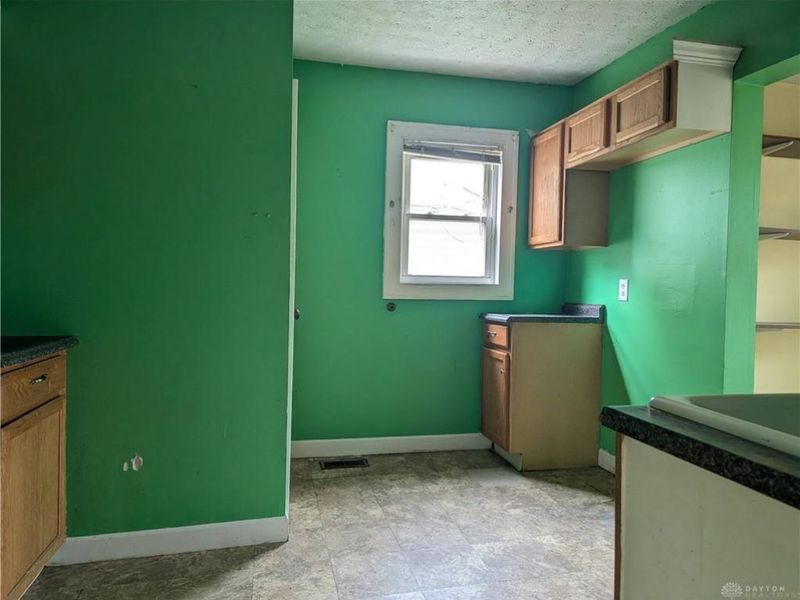 1628 Kenton Street, Springfield, OH 45505 Photo 8