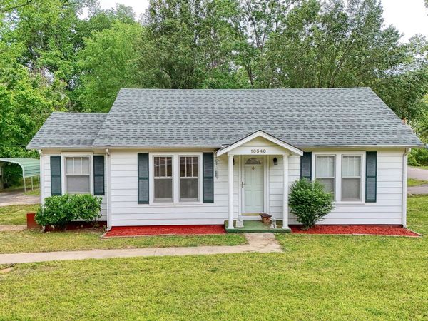 18540 W Main Street W, Huntingdon, TN 38344