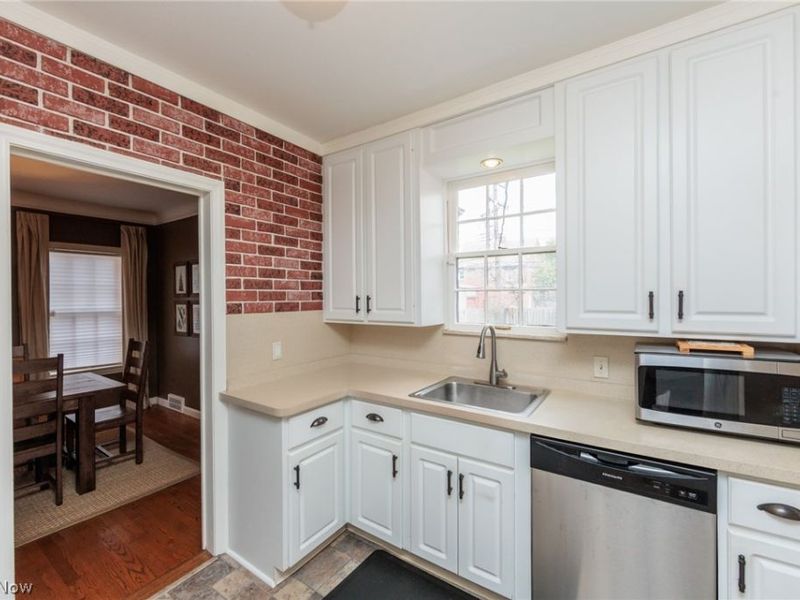 3881 Grenville Road, University Heights, OH 44118 Photo 14