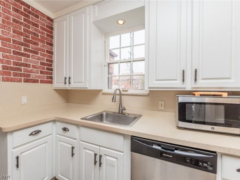 3881 Grenville Road, University Heights, OH 44118 Photo 16