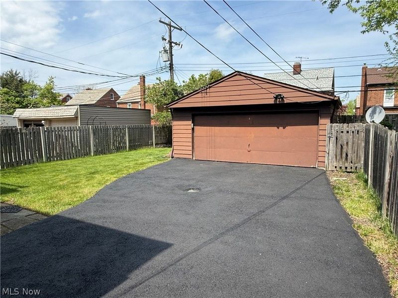 3881 Grenville Road, University Heights, OH 44118 Photo 45