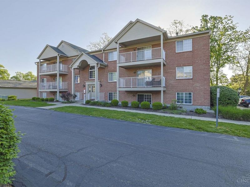 3151 Preserve Lane, Unit 3A, Colerain Township, OH 45239 Photo 1