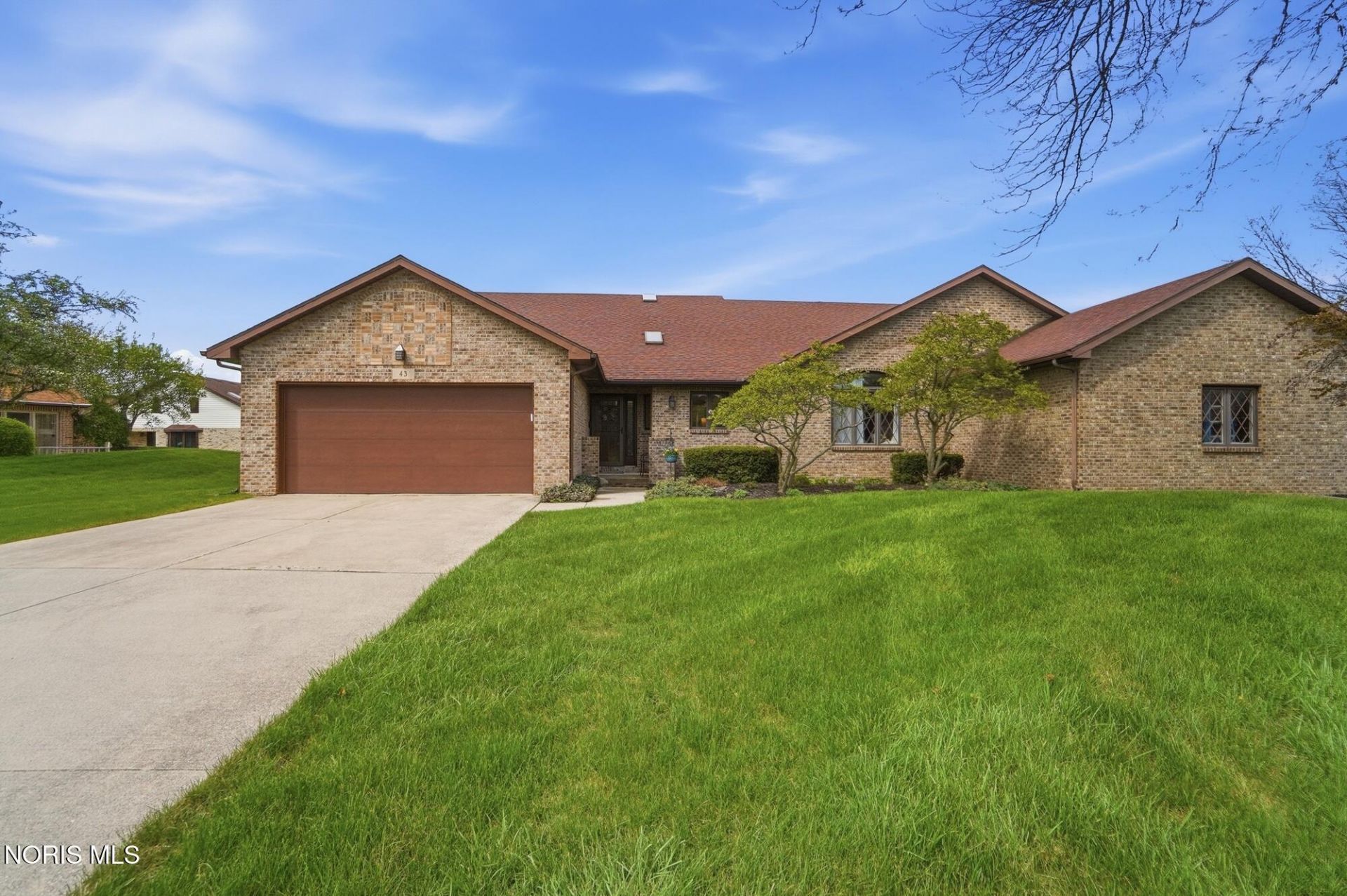 43 Trafalgar Bend , Bowling Green, OH 43402 Main Photo