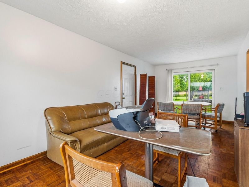 5203 Quincy Drive, Columbus, OH 43232 Photo 16