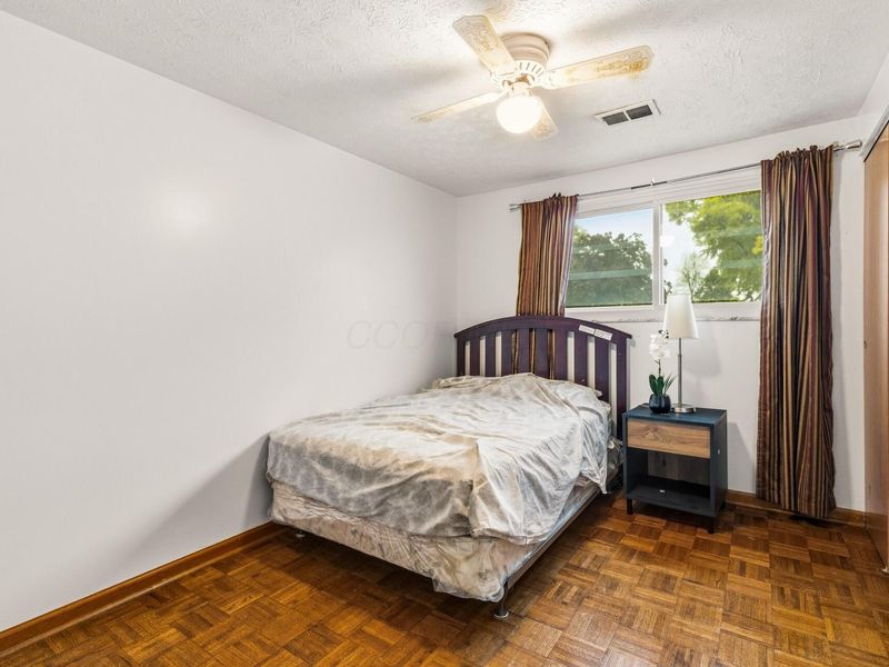 5203 Quincy Drive, Columbus, OH 43232 Photo 25