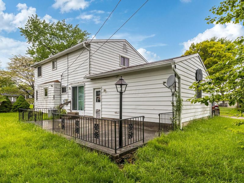 5203 Quincy Drive, Columbus, OH 43232 Photo 35