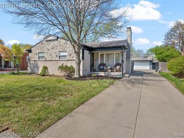 26734 Clairview Drive, Dearborn Heights, MI 48127