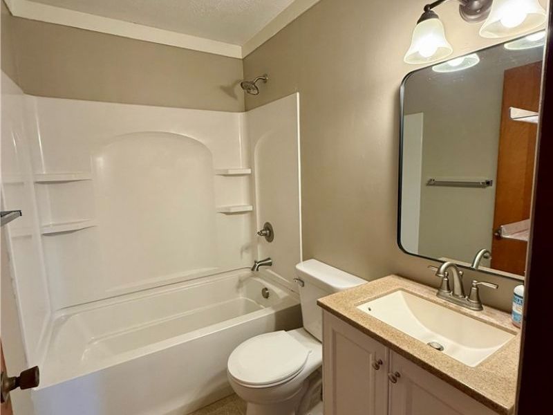 1127 Schell Avenue NW, New Philadelphia, OH 44663 Photo 10