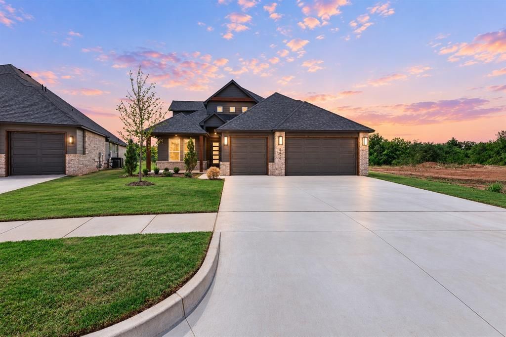 8416 NW 153rd Street, Edmond, OK 73013 Main Photo